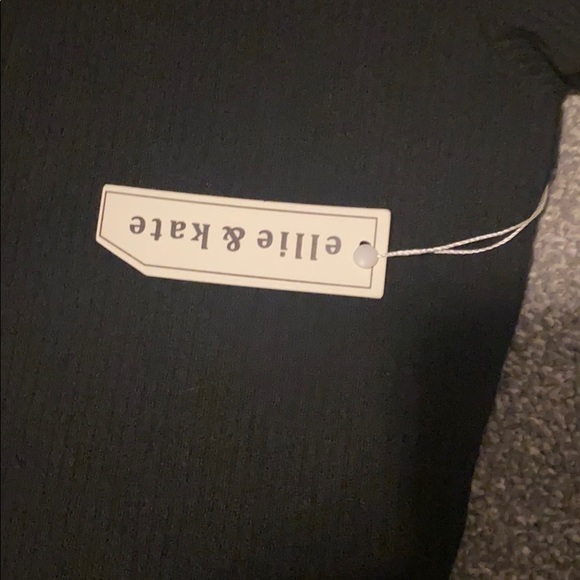 2 Piece Set - Picture 3 of 4